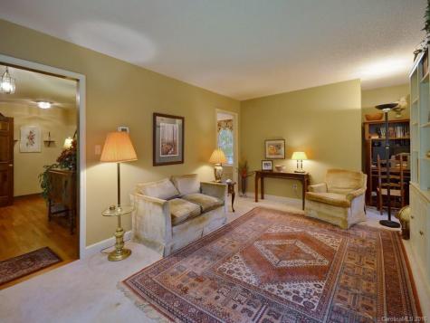 5 Knollwood Place Asheville NC 28804