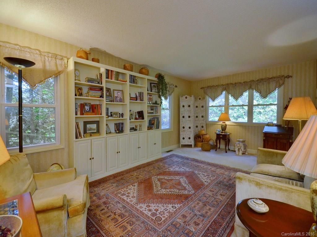 5 Knollwood Place Asheville NC 28804