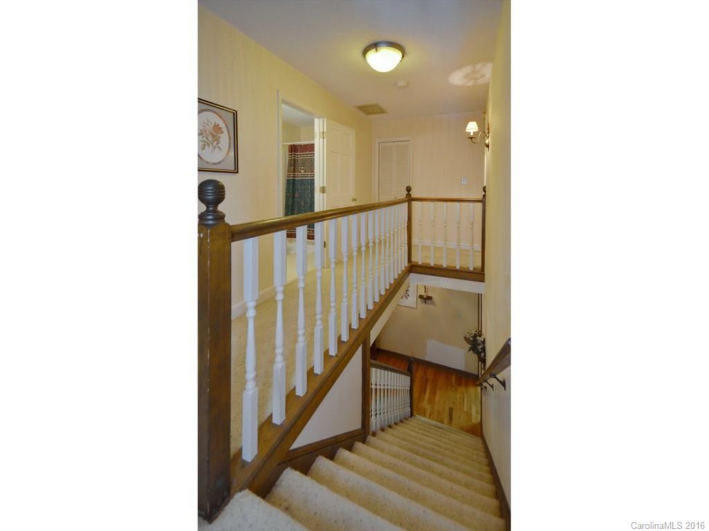 5 Knollwood Place Asheville NC 28804