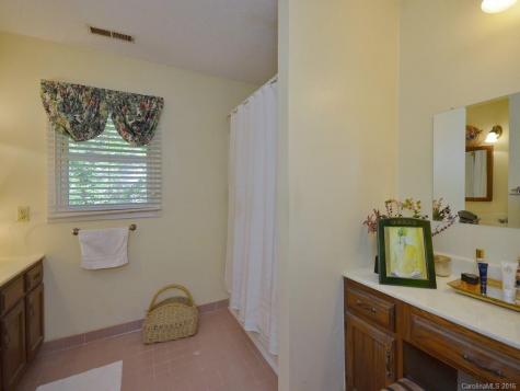 5 Knollwood Place Asheville NC 28804