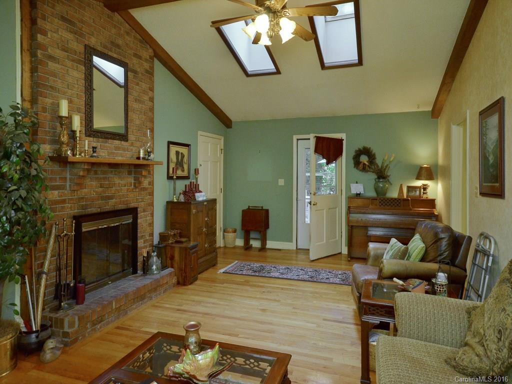 5 Knollwood Place Asheville NC 28804