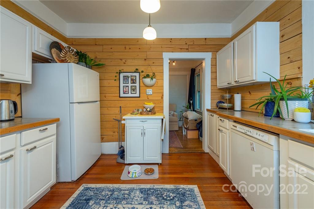 187 Logan Avenue Asheville NC 28806