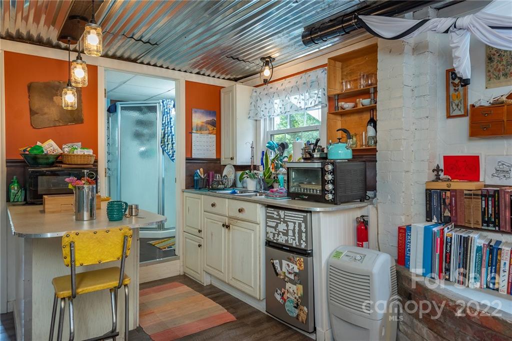 187 Logan Avenue Asheville NC 28806