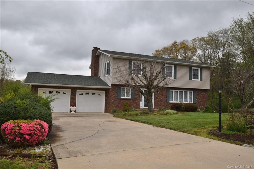 42 Dogwood Drive Weaverville NC 28787