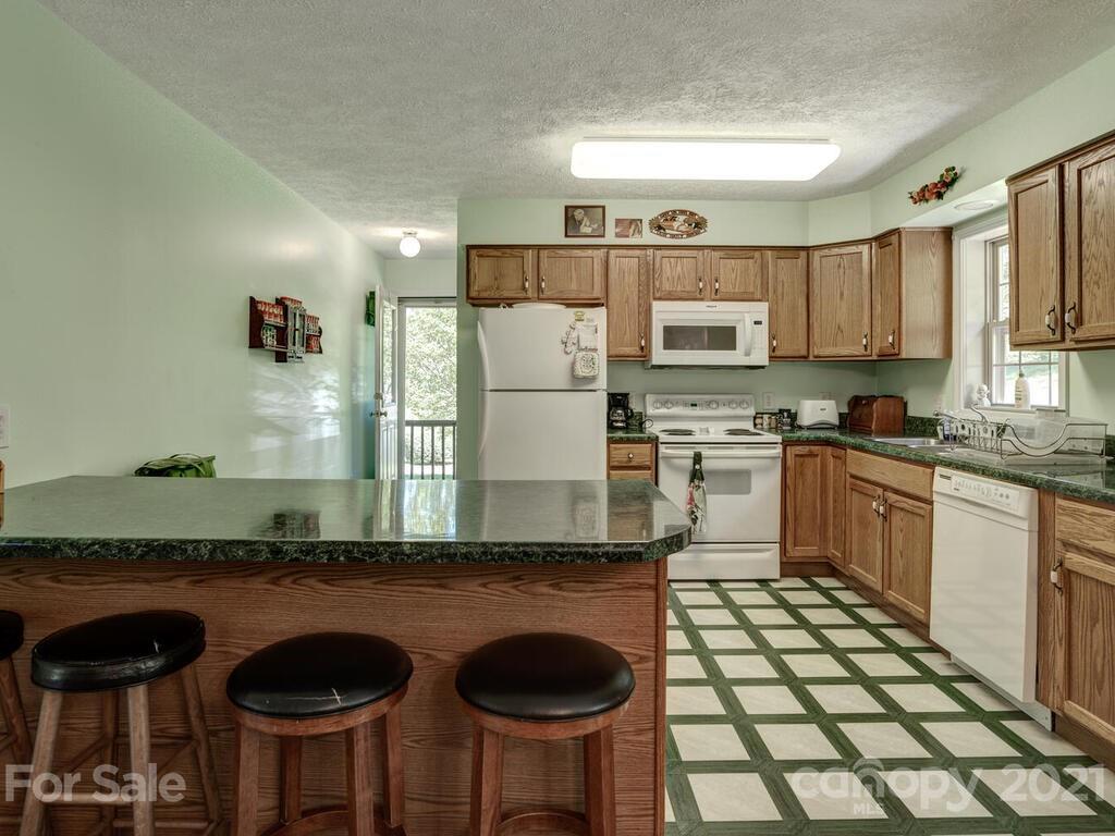 4062 Chapel Hill Road Marshall NC 28753