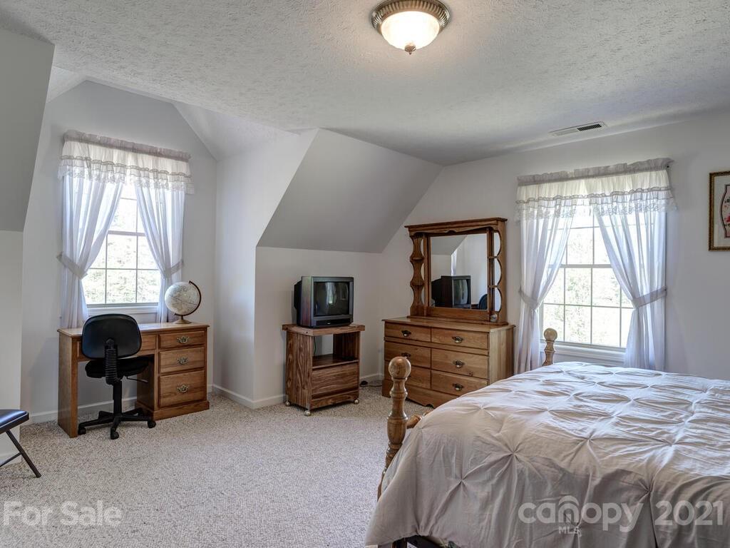 4062 Chapel Hill Road Marshall NC 28753