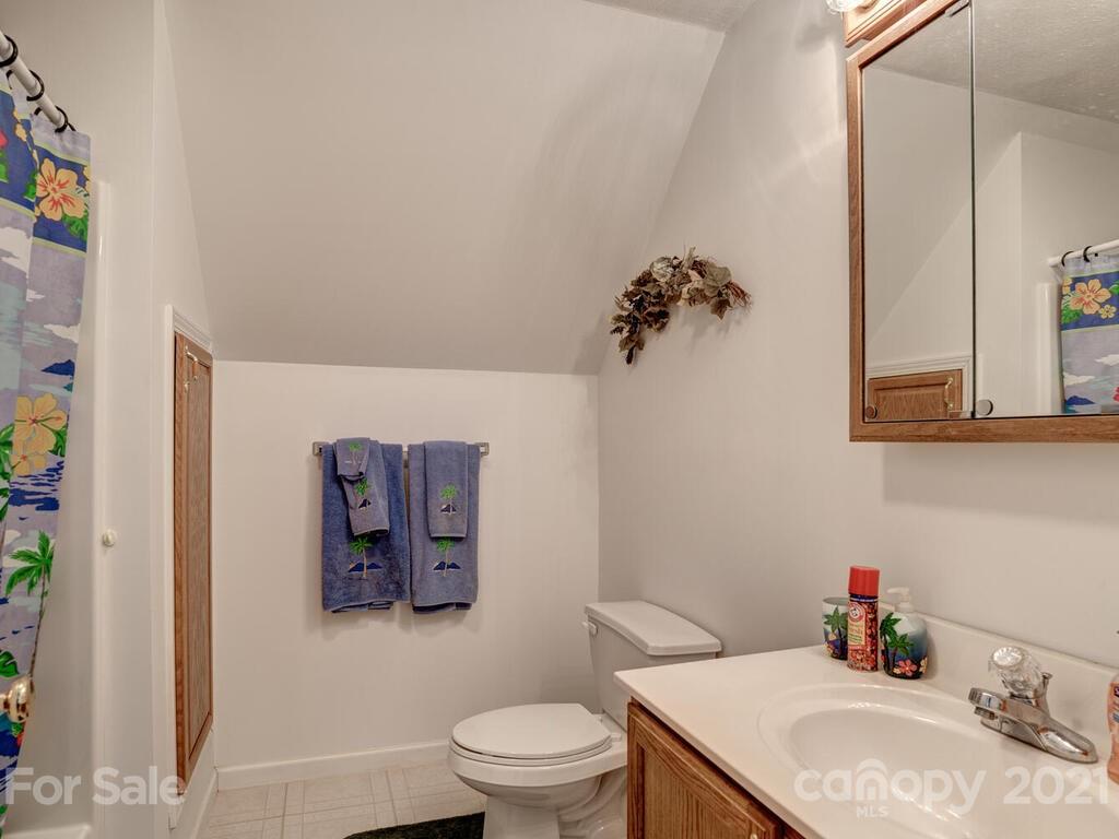 4062 Chapel Hill Road Marshall NC 28753