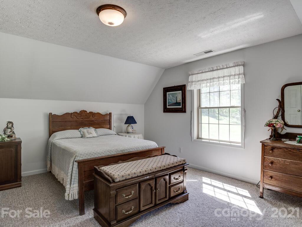 4062 Chapel Hill Road Marshall NC 28753