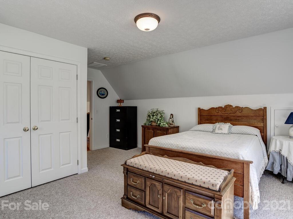 4062 Chapel Hill Road Marshall NC 28753
