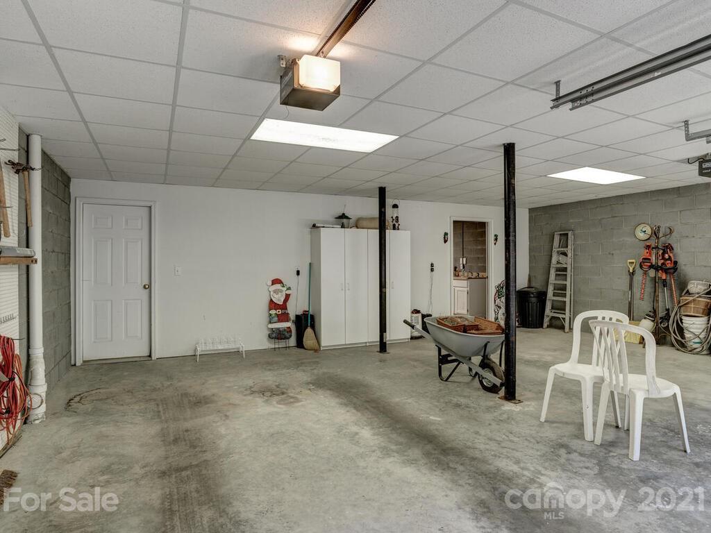 4062 Chapel Hill Road Marshall NC 28753