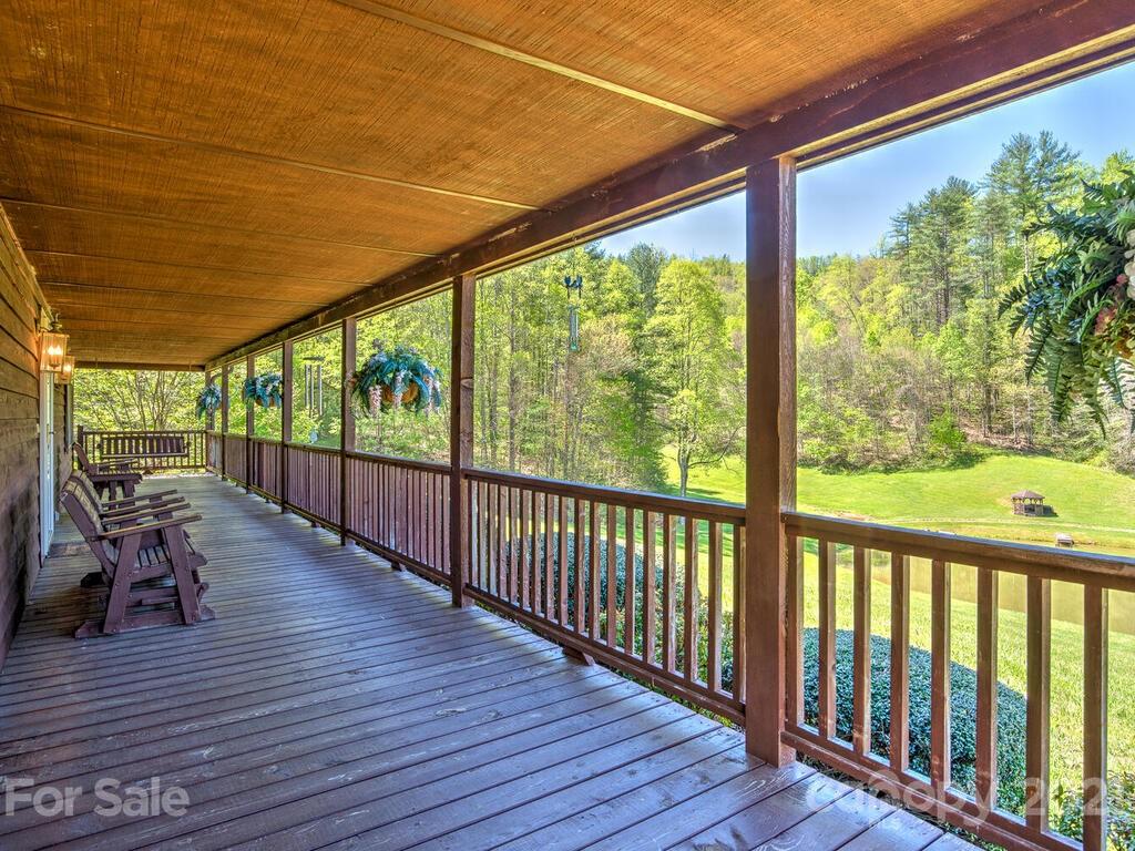 4062 Chapel Hill Road Marshall NC 28753