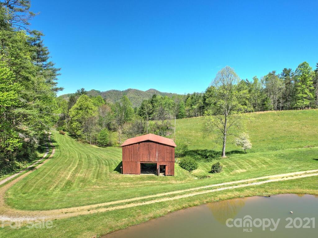 4062 Chapel Hill Road Marshall NC 28753