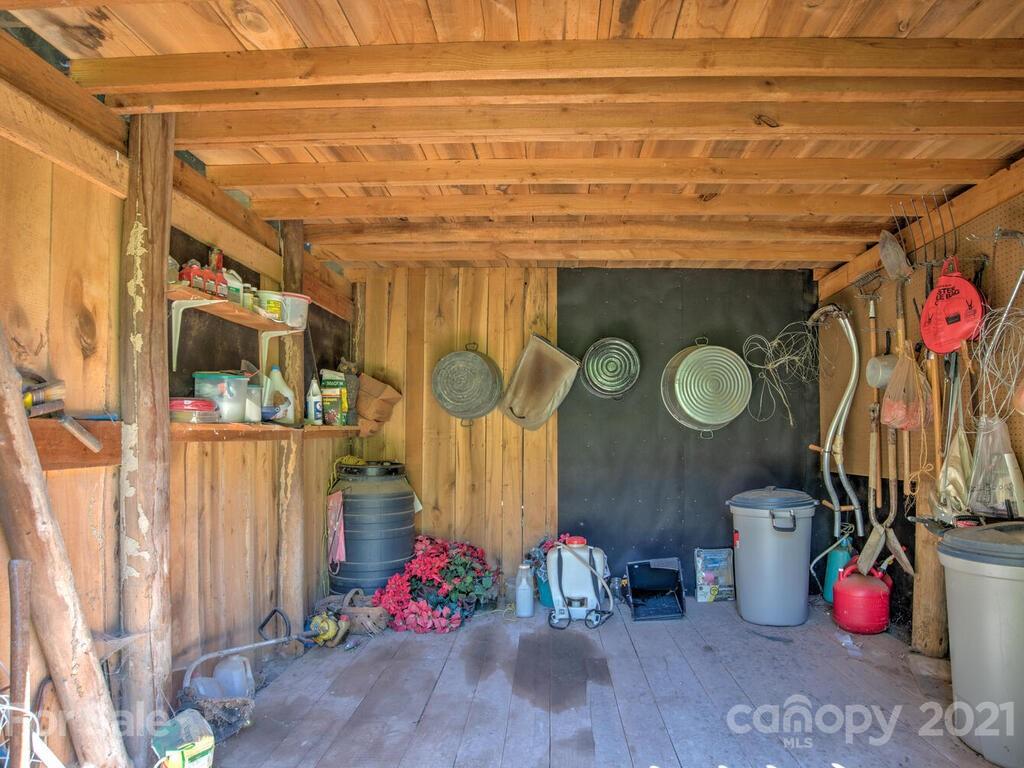 4062 Chapel Hill Road Marshall NC 28753