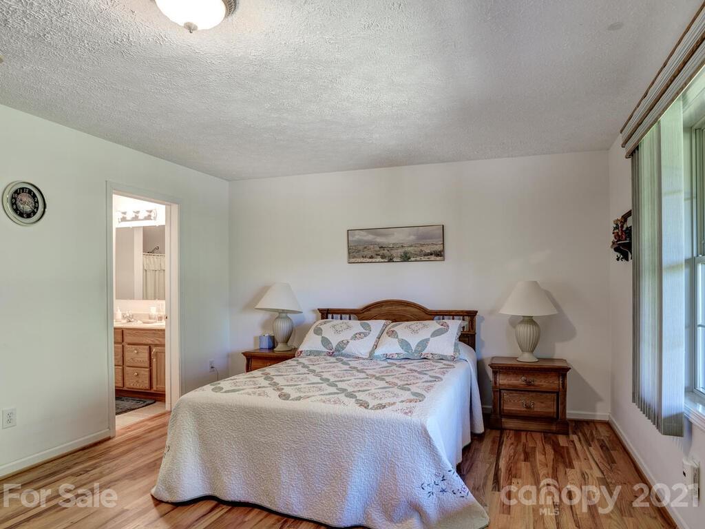 4062 Chapel Hill Road Marshall NC 28753
