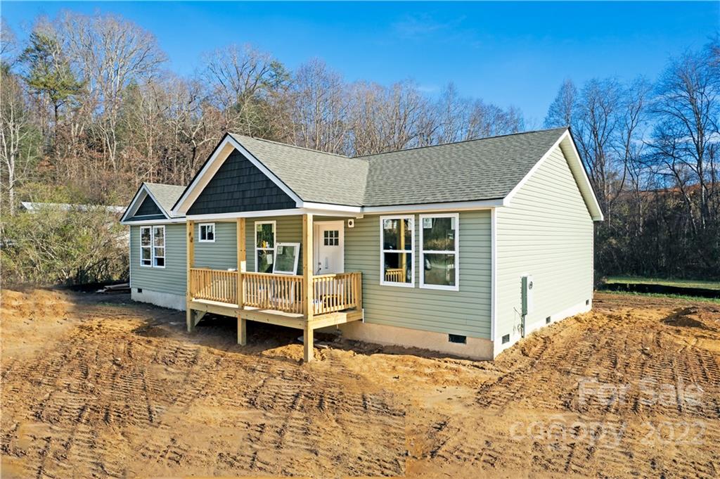 404 Luther Road Candler NC 28715