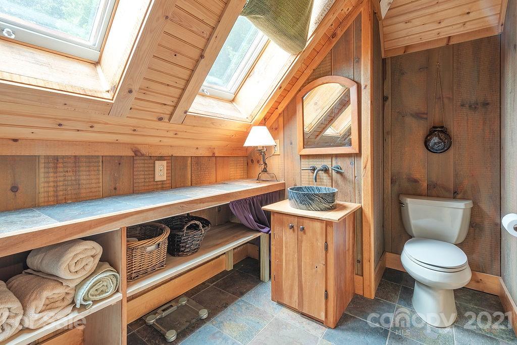 282 Merrills Chase Road Asheville NC 28803