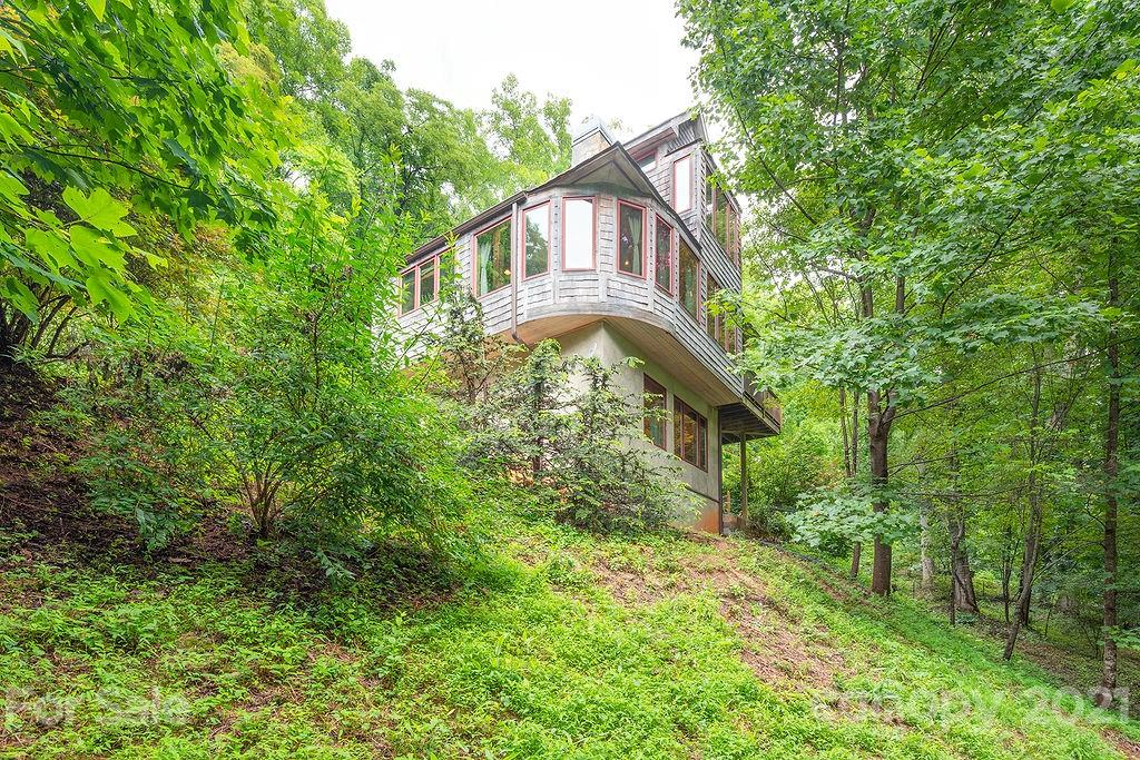 282 Merrills Chase Road Asheville NC 28803