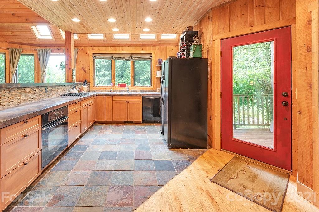 282 Merrills Chase Road Asheville NC 28803