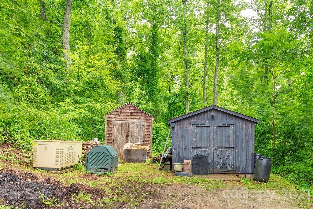 282 Merrills Chase Road Asheville NC 28803