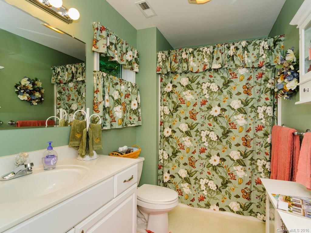 124 Carriage Drive Fairview NC 28730