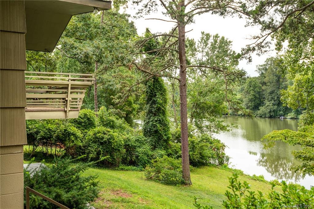157 White Pine Drive Asheville NC 28805