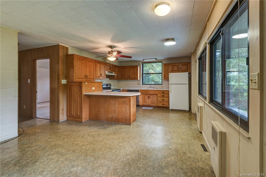 157 White Pine Drive Asheville NC 28805