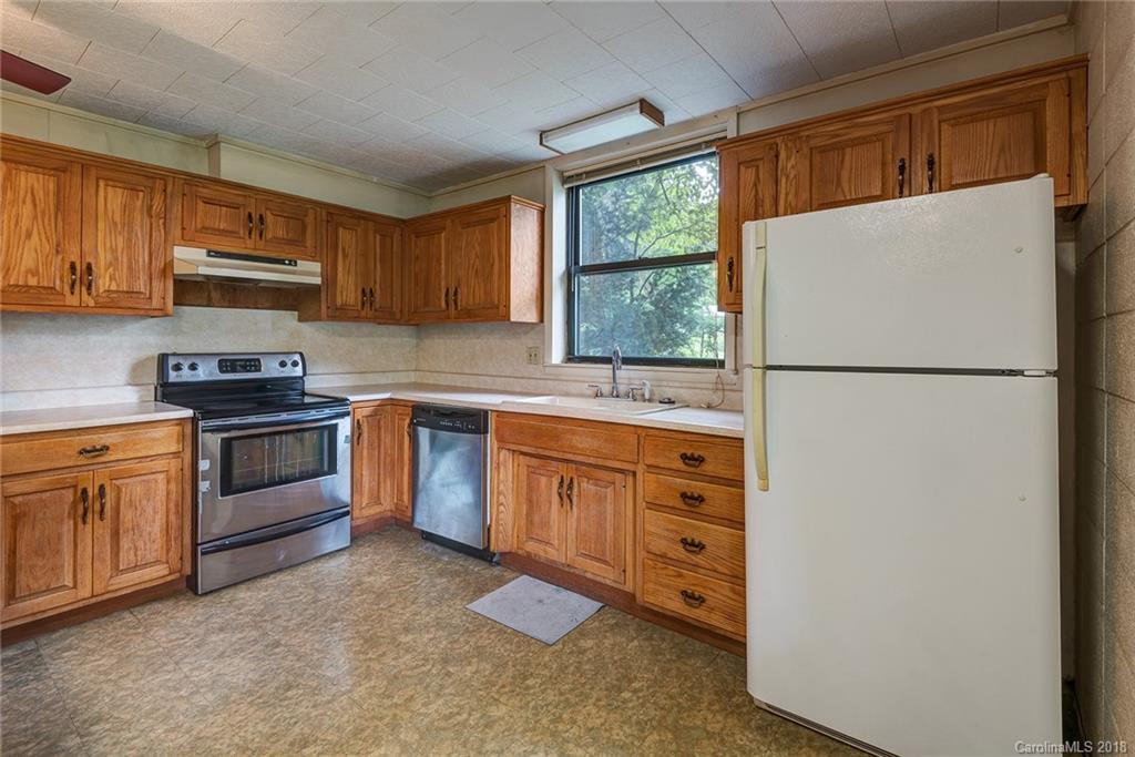 157 White Pine Drive Asheville NC 28805