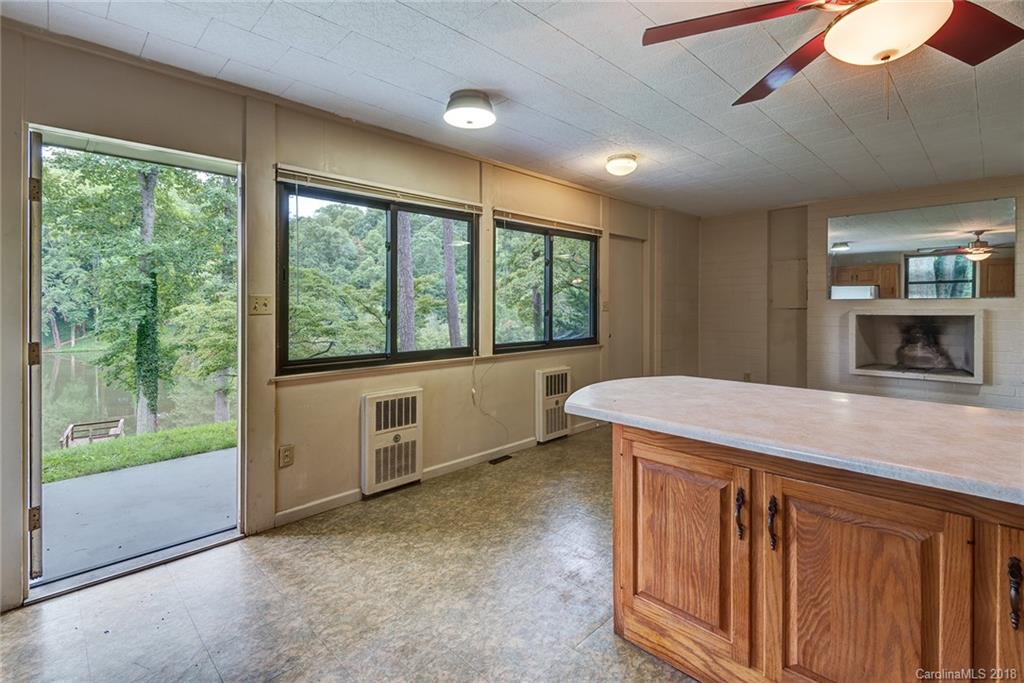 157 White Pine Drive Asheville NC 28805