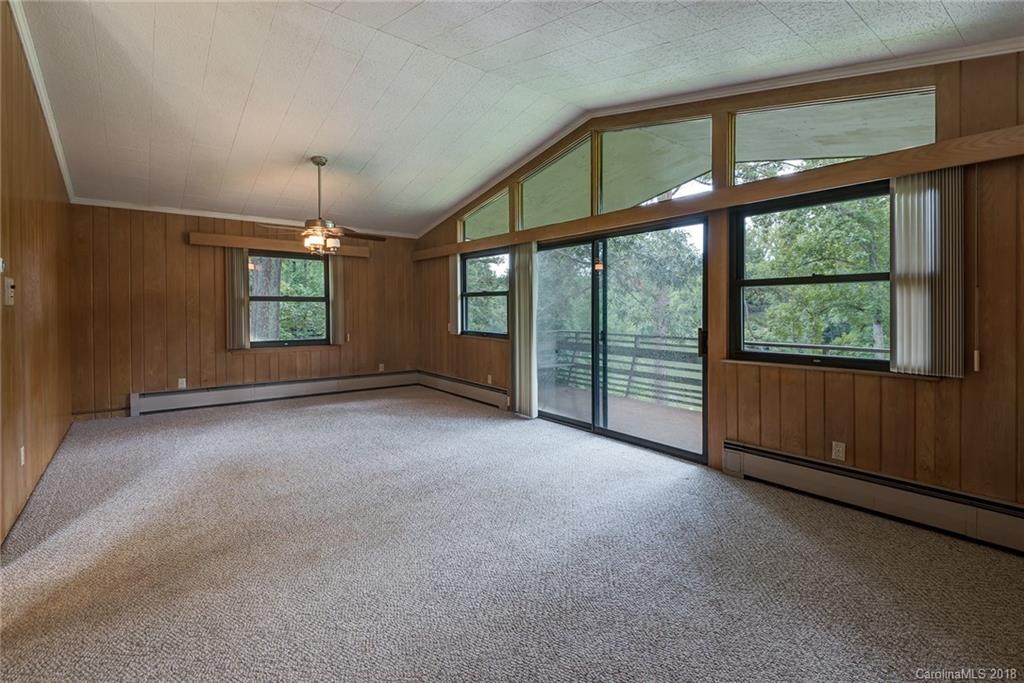 157 White Pine Drive Asheville NC 28805