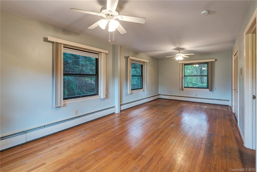157 White Pine Drive Asheville NC 28805