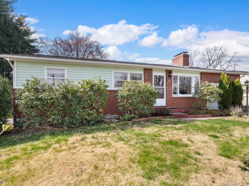 11 Holly Street Asheville NC 28806