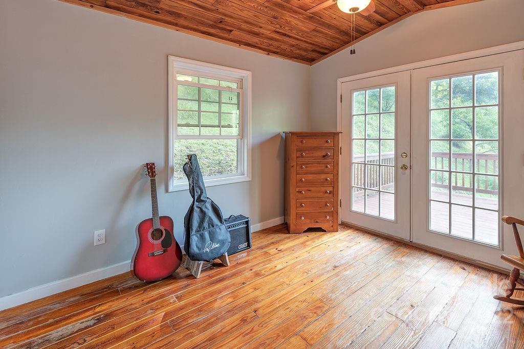 127 Dock Branch Road Barnardsville NC 28709