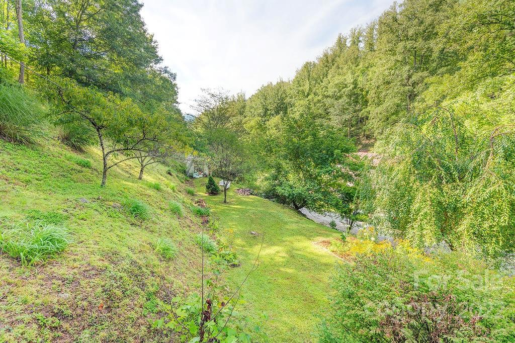 127 Dock Branch Road Barnardsville NC 28709
