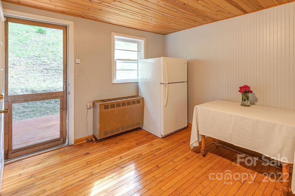 127 Dock Branch Road Barnardsville NC 28709
