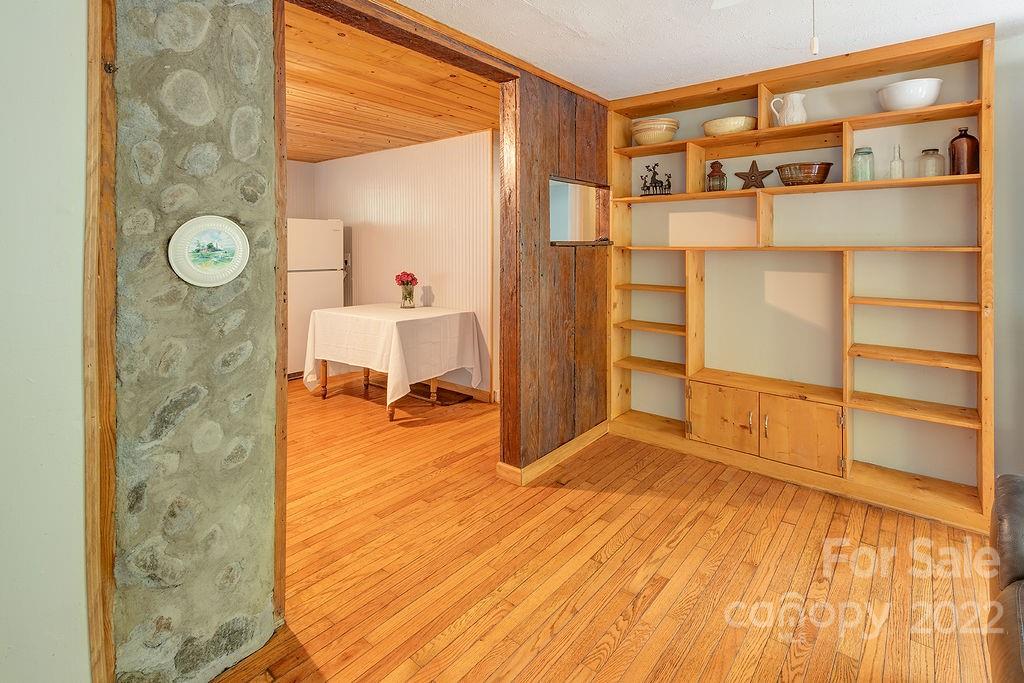 127 Dock Branch Road Barnardsville NC 28709
