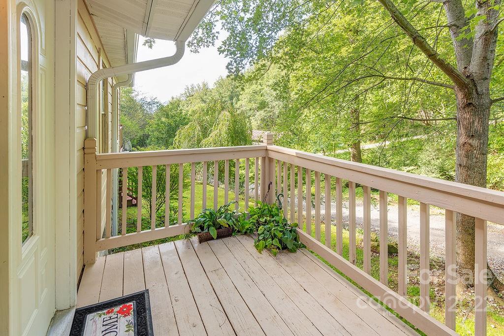 127 Dock Branch Road Barnardsville NC 28709