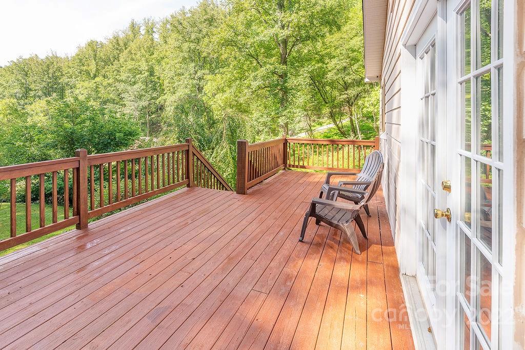 127 Dock Branch Road Barnardsville NC 28709