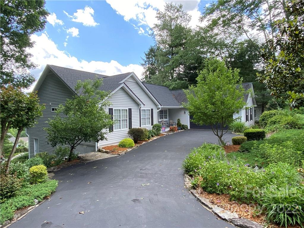 3090 Middleton Way Court Hendersonville NC 28791