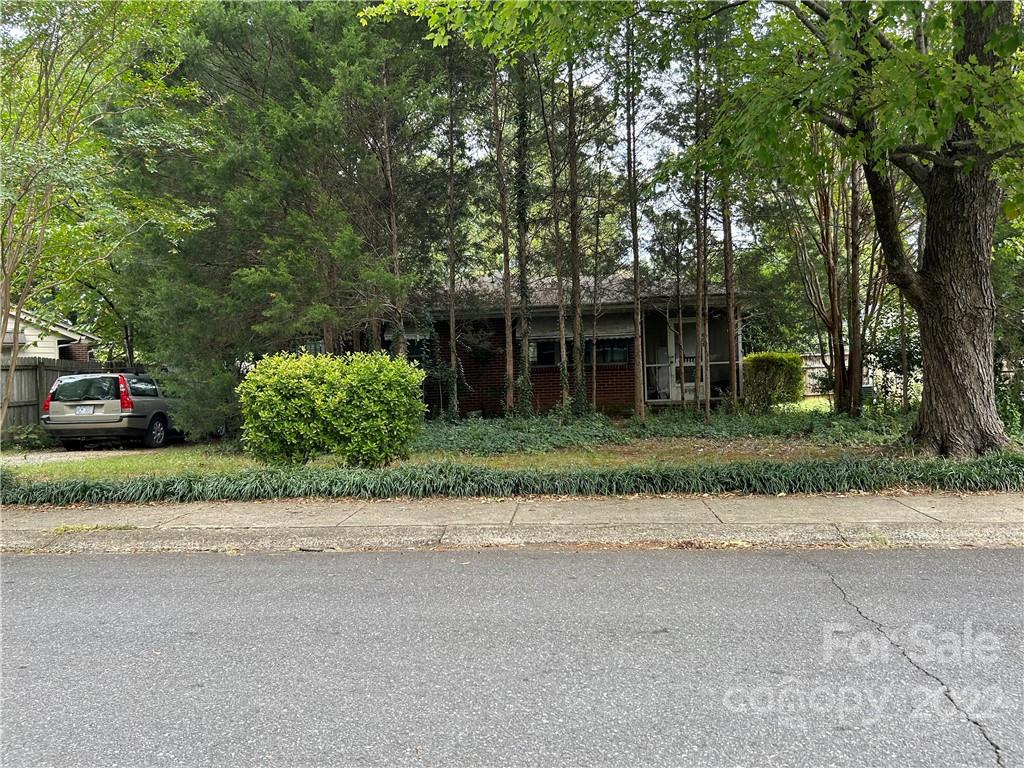 609 Lochridge Road Charlotte NC 28209