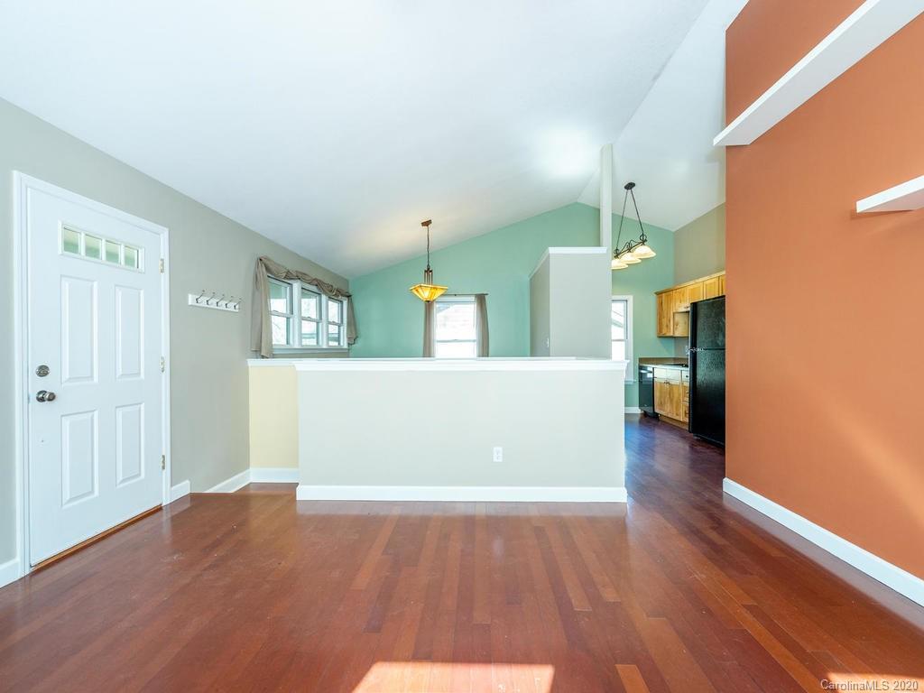 33 Melbourne Place Asheville NC 28801