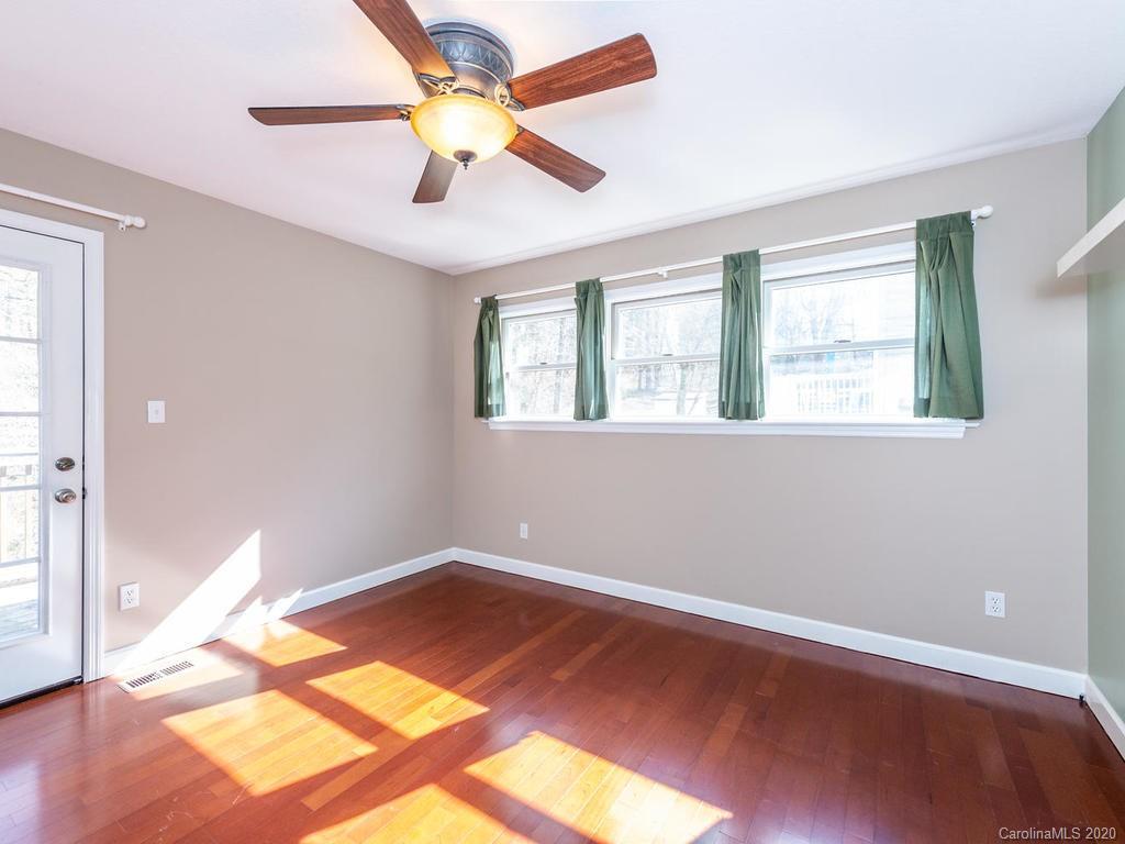 33 Melbourne Place Asheville NC 28801