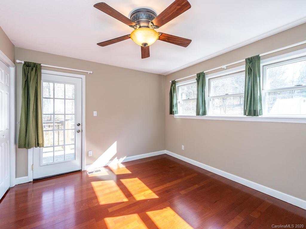 33 Melbourne Place Asheville NC 28801