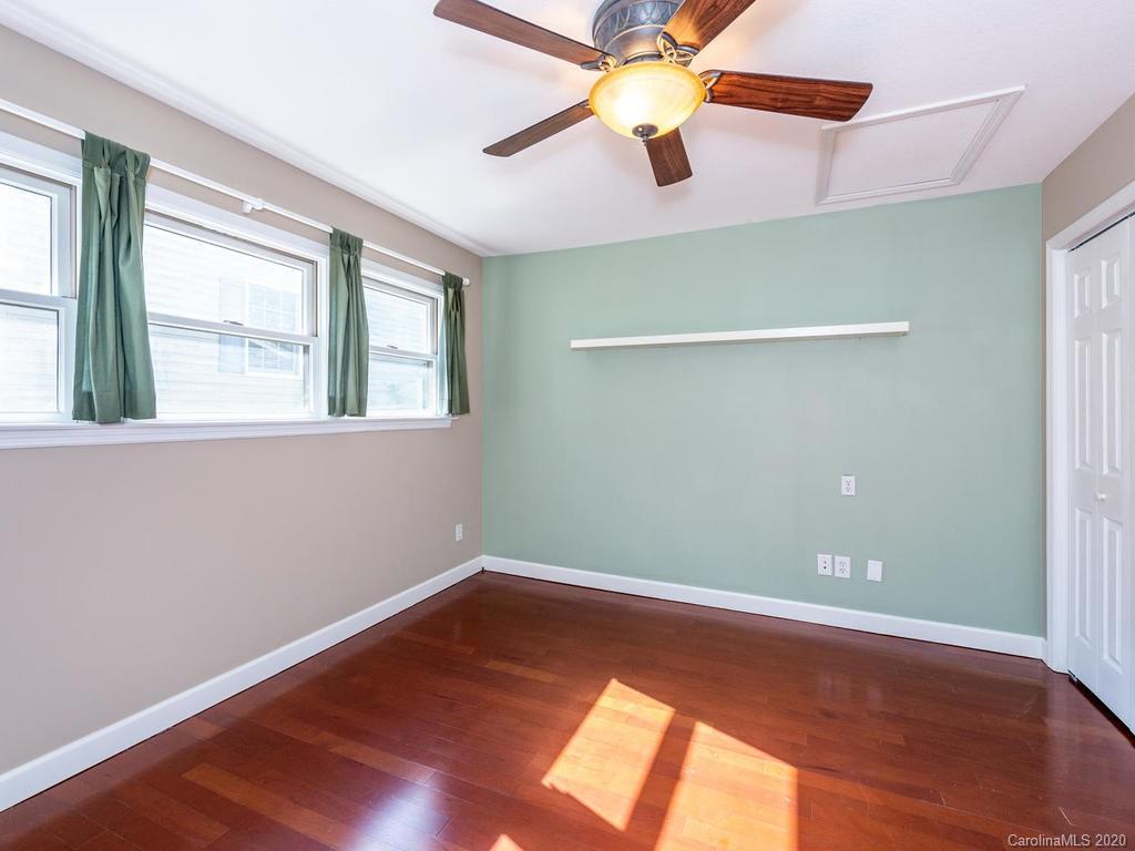 33 Melbourne Place Asheville NC 28801