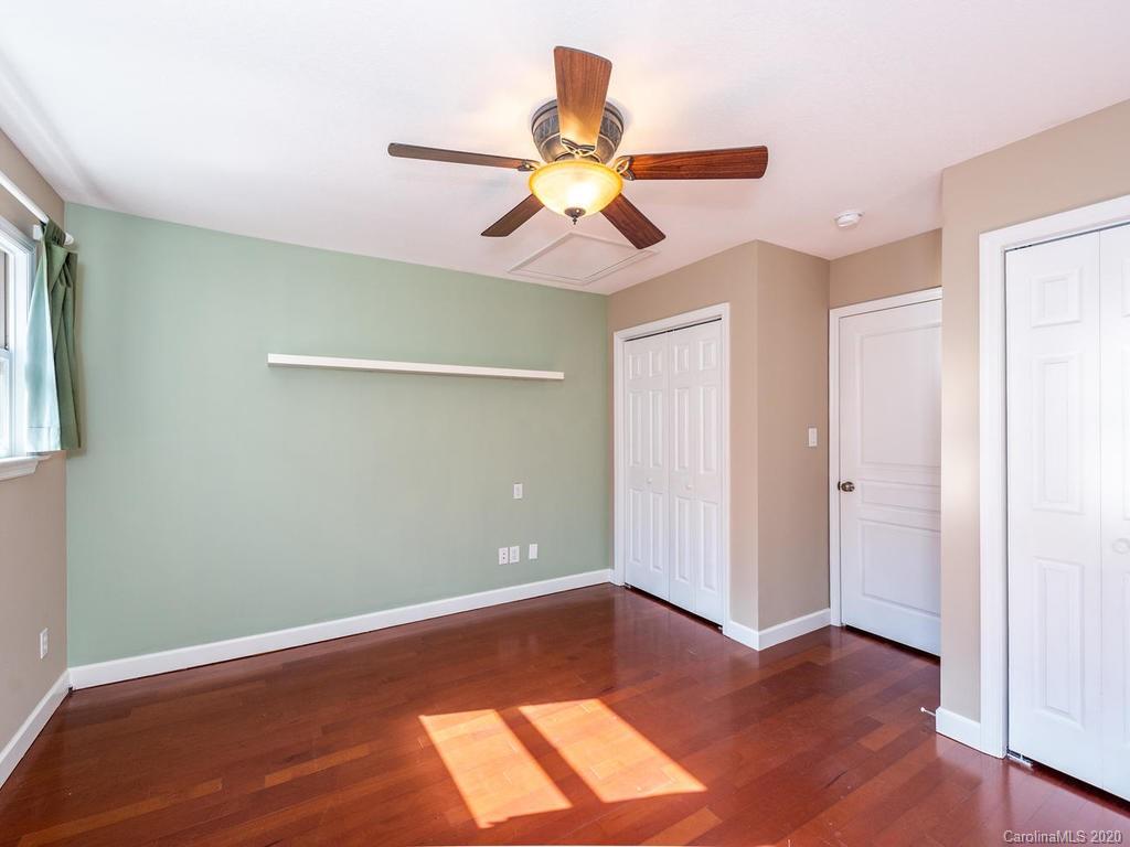 33 Melbourne Place Asheville NC 28801