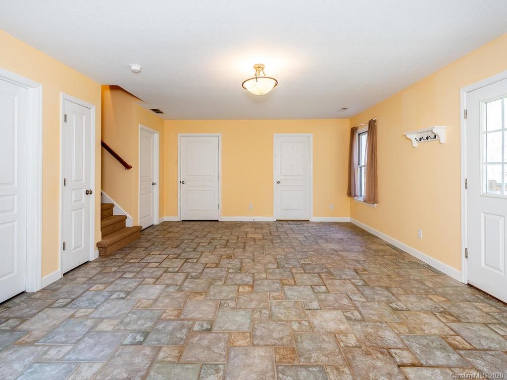 33 Melbourne Place Asheville NC 28801