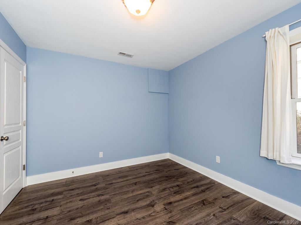 33 Melbourne Place Asheville NC 28801