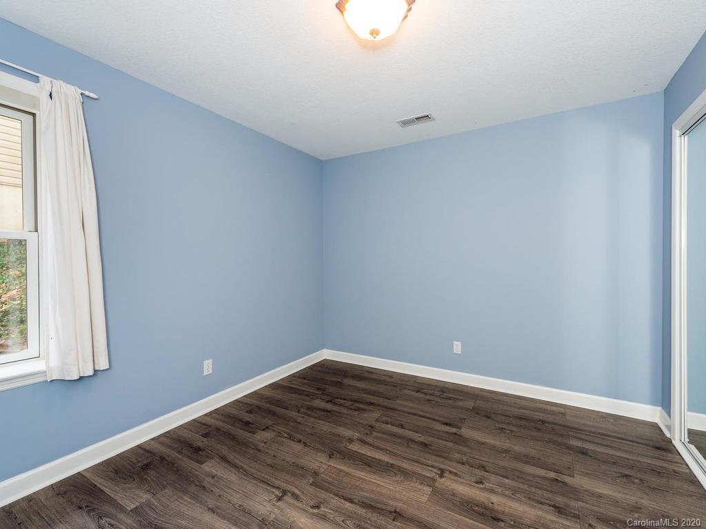33 Melbourne Place Asheville NC 28801