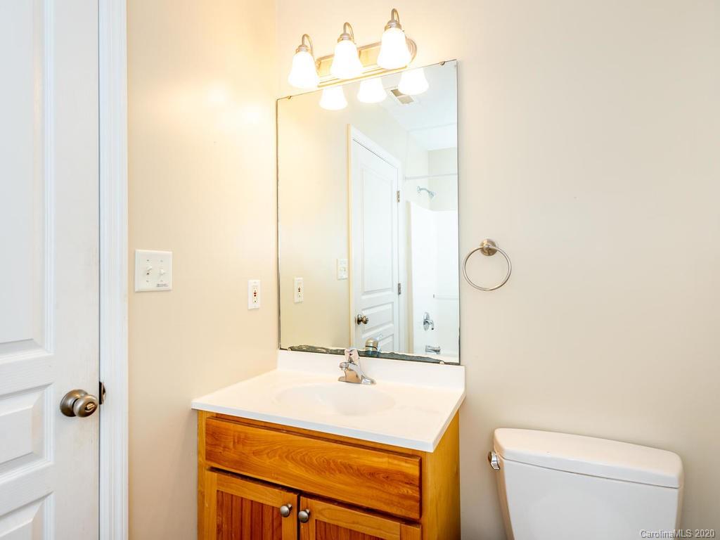 33 Melbourne Place Asheville NC 28801