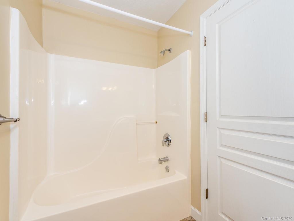 33 Melbourne Place Asheville NC 28801