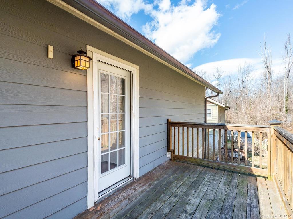 33 Melbourne Place Asheville NC 28801